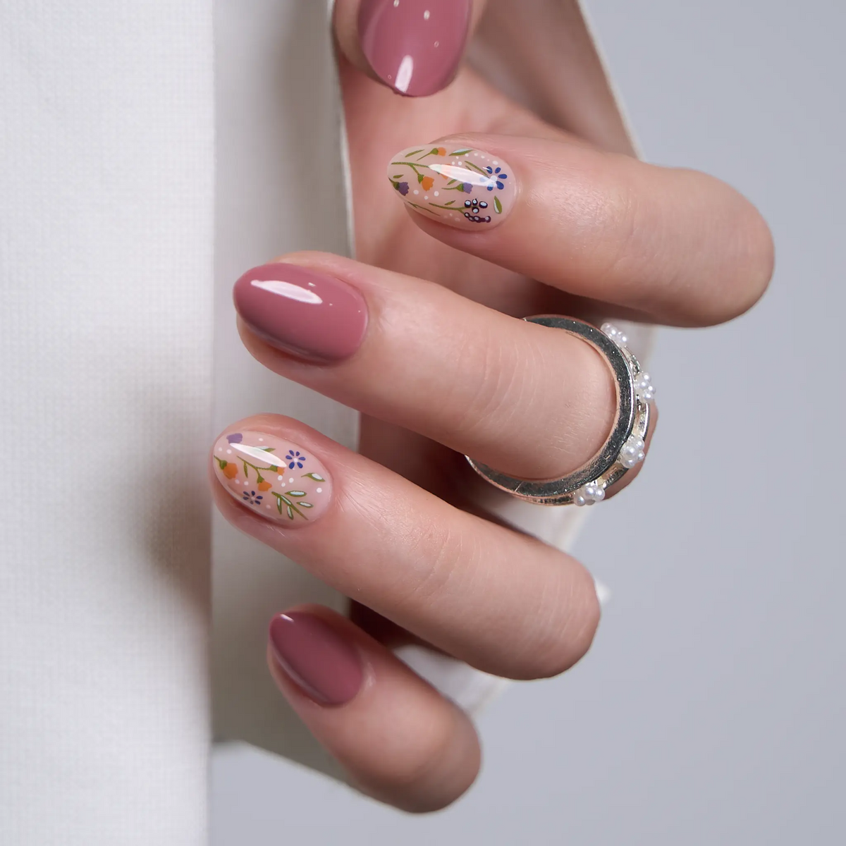 CurvLife 32-Piece Autumn Press-On Nails, Short Reusable Set