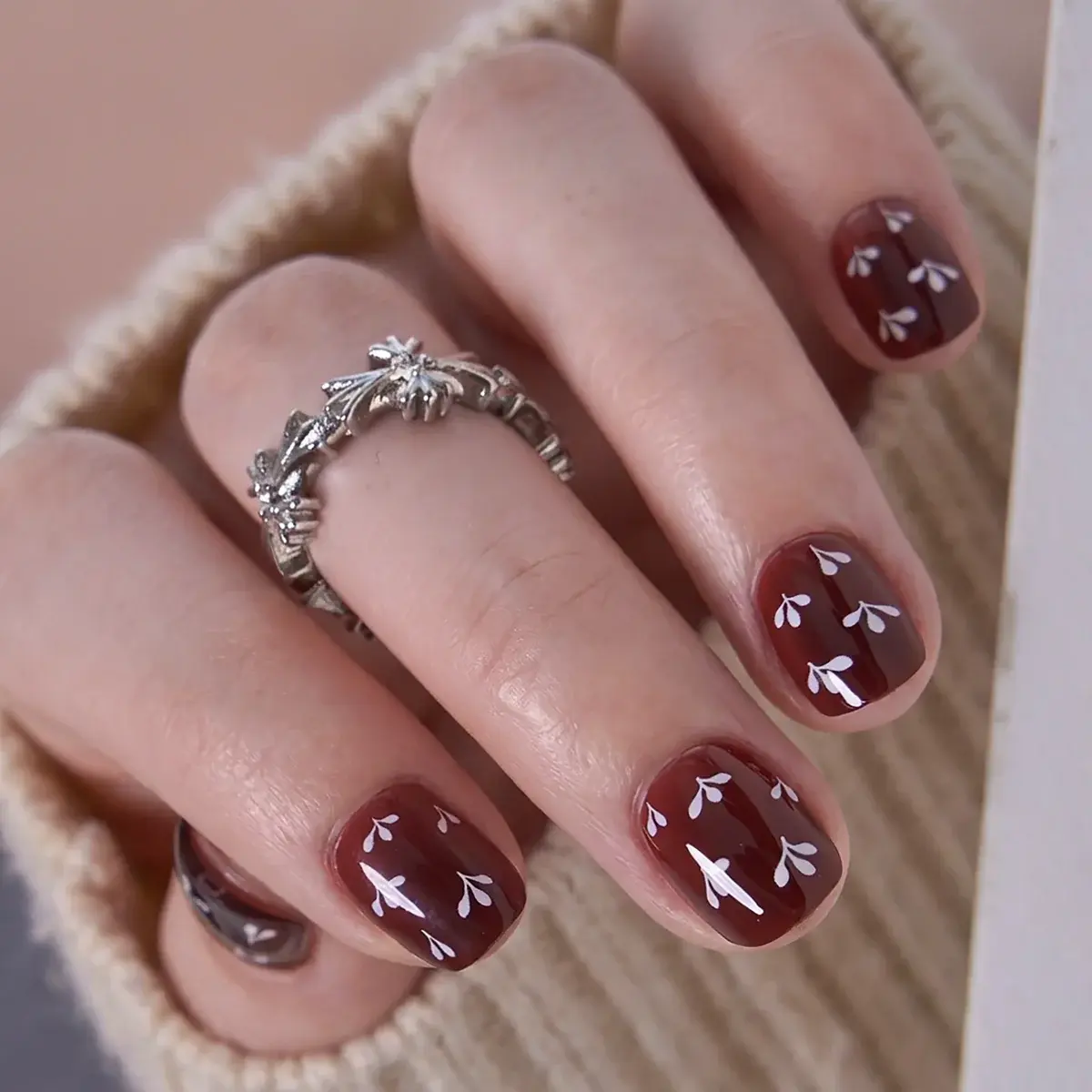 CurvLife 30-Piece Short Squoval Press-On Nails